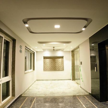 Woodland Hotel Vizianagaram Екстериор снимка