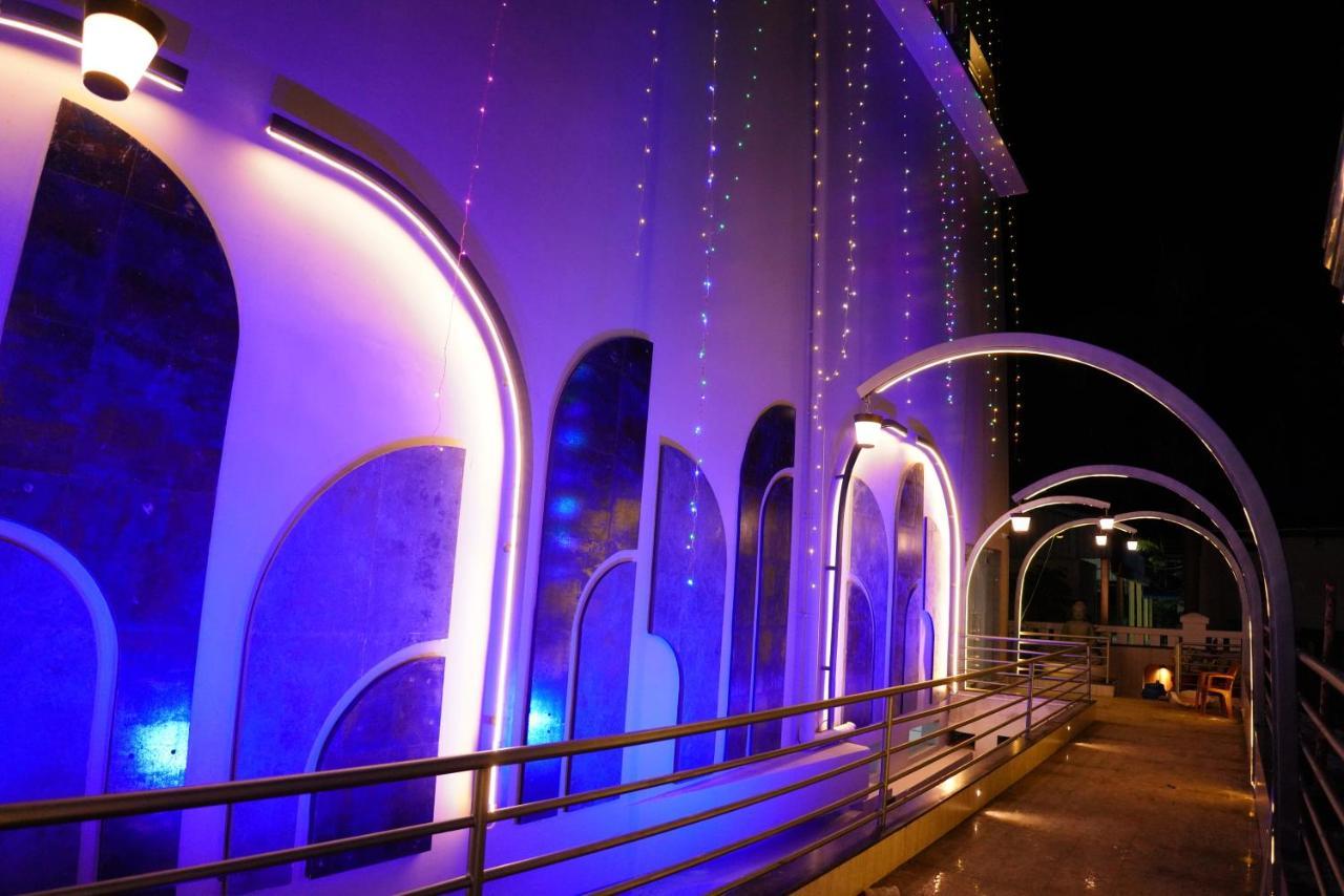 Woodland Hotel Vizianagaram Екстериор снимка