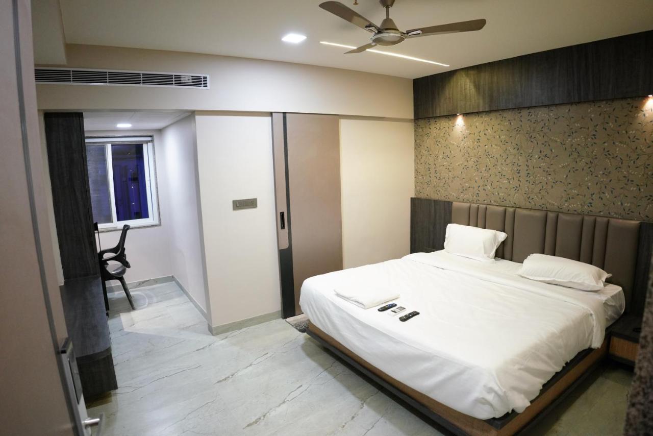 Woodland Hotel Vizianagaram Екстериор снимка